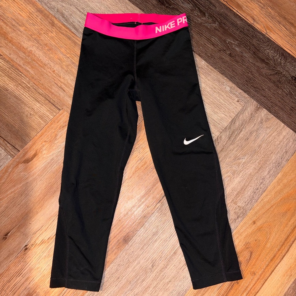 Nike Pro Dri-FIT Womens XS Black Pink Cropped Capri Leggings Compression Gym